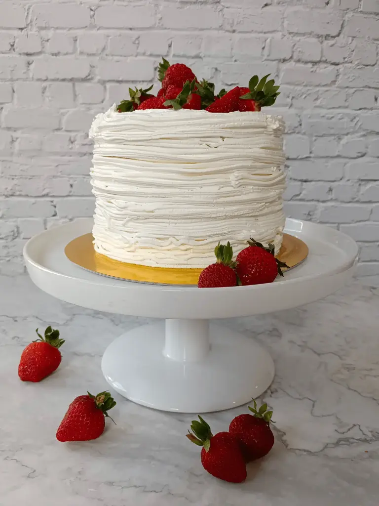 Tarta de Fresas con Nata