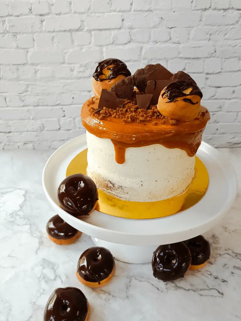 Tarta de Chocolate, crema de queso y caramelo (8-10 personas, Con lactosa, Con gluten)